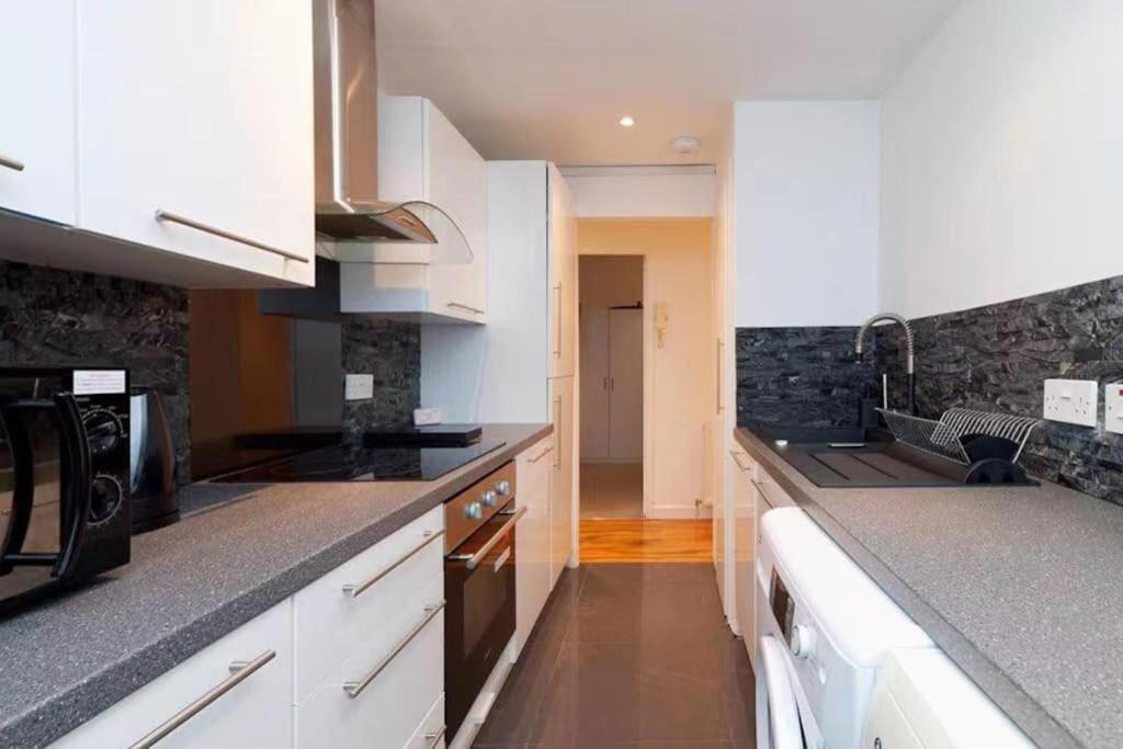 Light-Luxury Flat Daire Glasgow Dış mekan fotoğraf